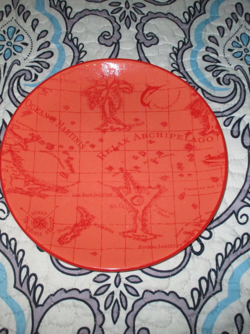 Red Tommy Bahama 2009 NOVELTY MAP DESIGN CERAMIC PLATES